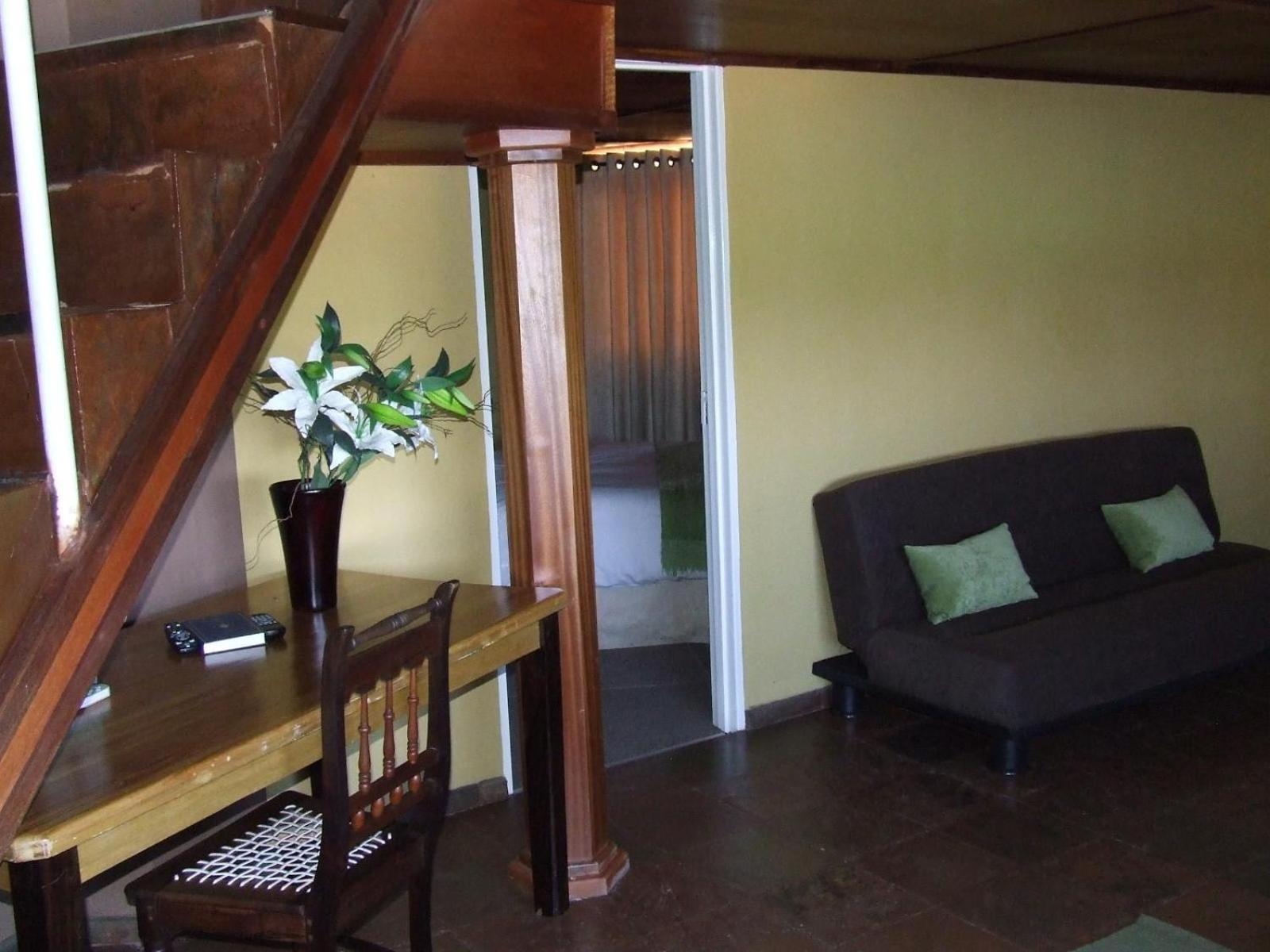 Victory Towers Hotel Bloemhof Стая снимка
